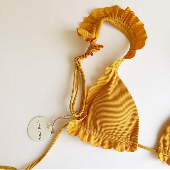 Pilot Active Evie Ruffle Triangle Bikini Top Size Small - Picture 3 of 4